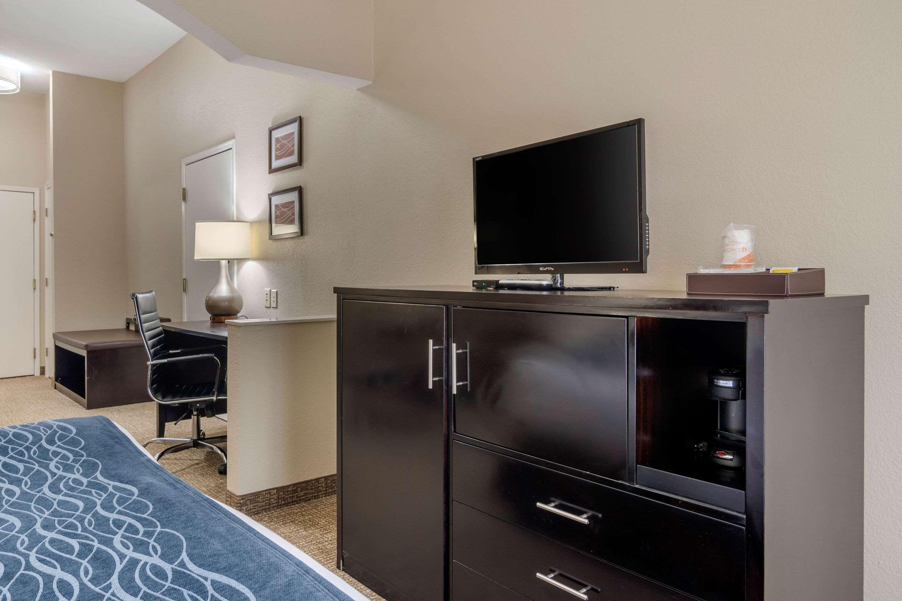 Comfort Inn & Suites Atlanta-Smyrna Экстерьер фото