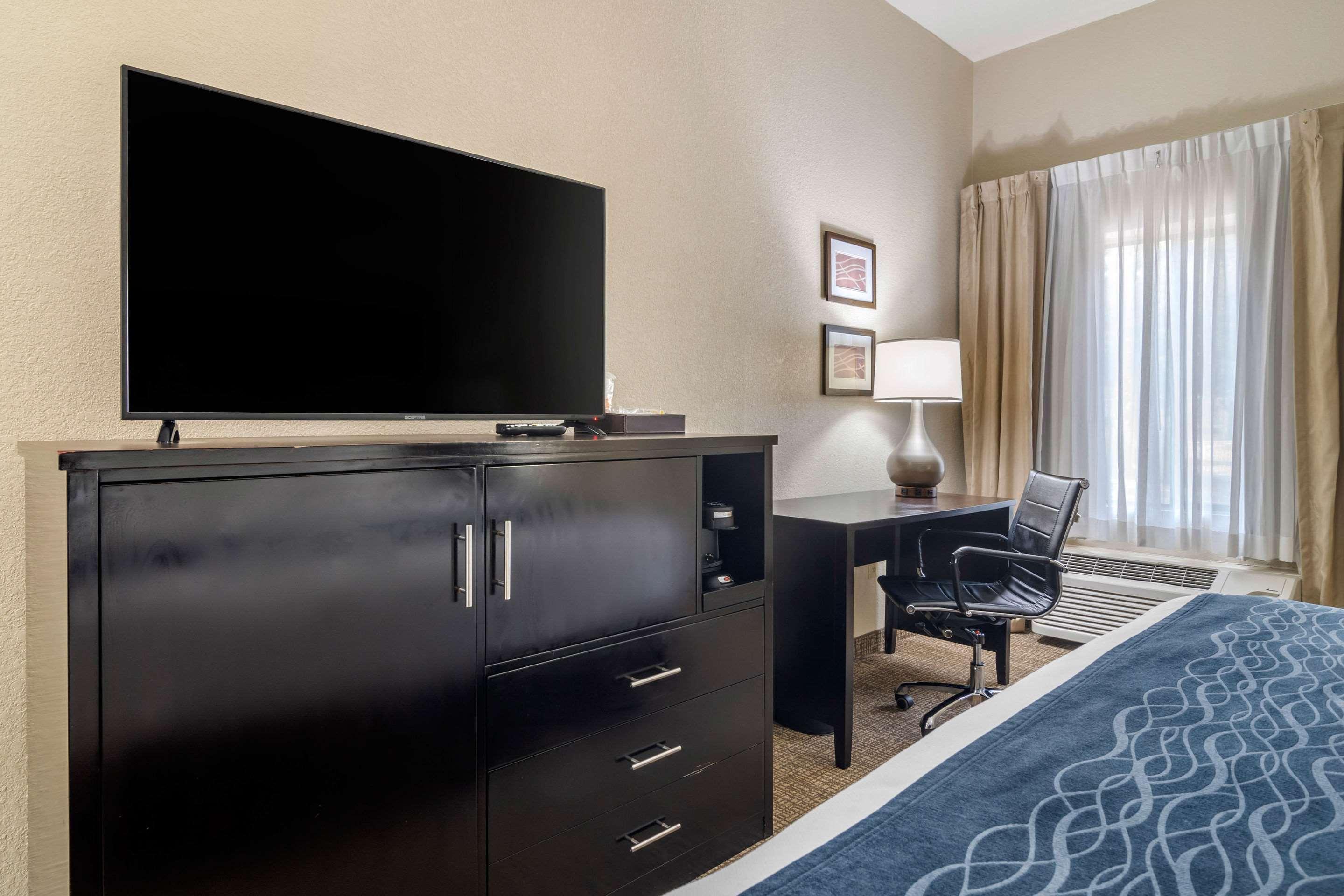 Comfort Inn & Suites Atlanta-Smyrna Экстерьер фото