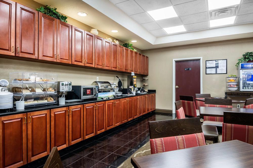 Comfort Inn & Suites Atlanta-Smyrna Экстерьер фото