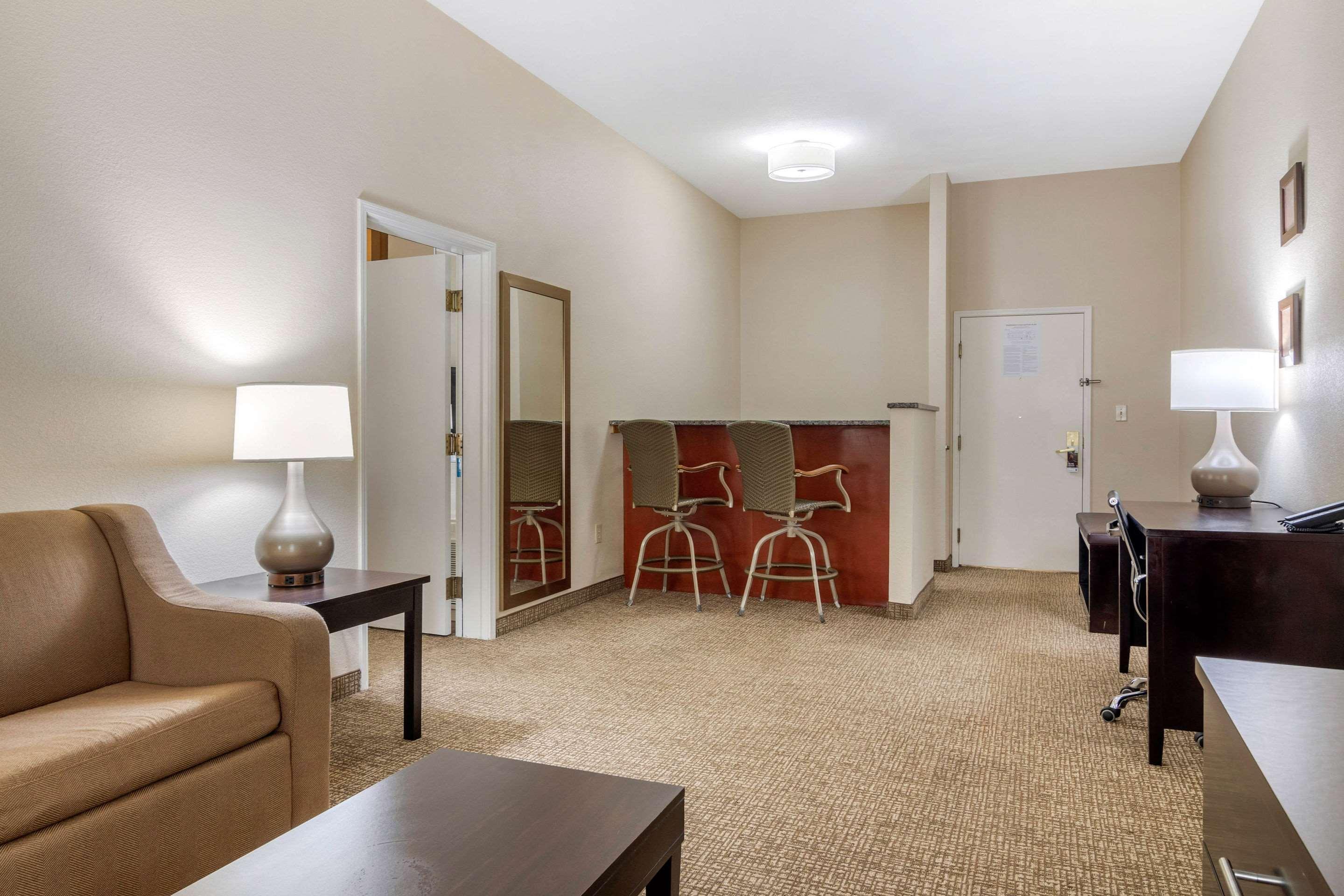 Comfort Inn & Suites Atlanta-Smyrna Экстерьер фото