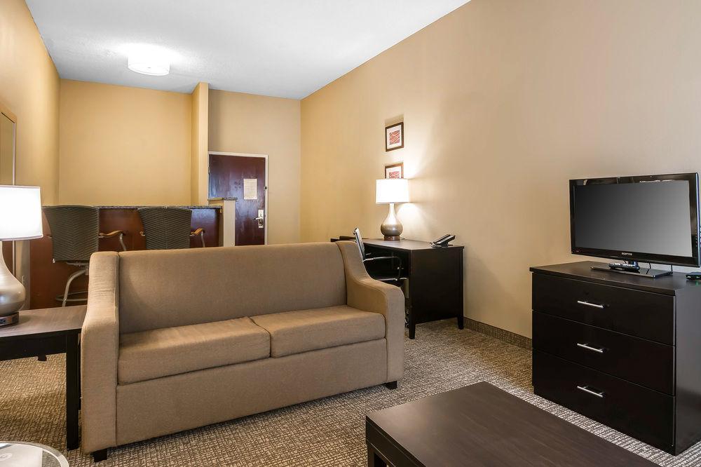 Comfort Inn & Suites Atlanta-Smyrna Экстерьер фото