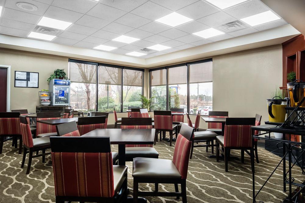 Comfort Inn & Suites Atlanta-Smyrna Экстерьер фото
